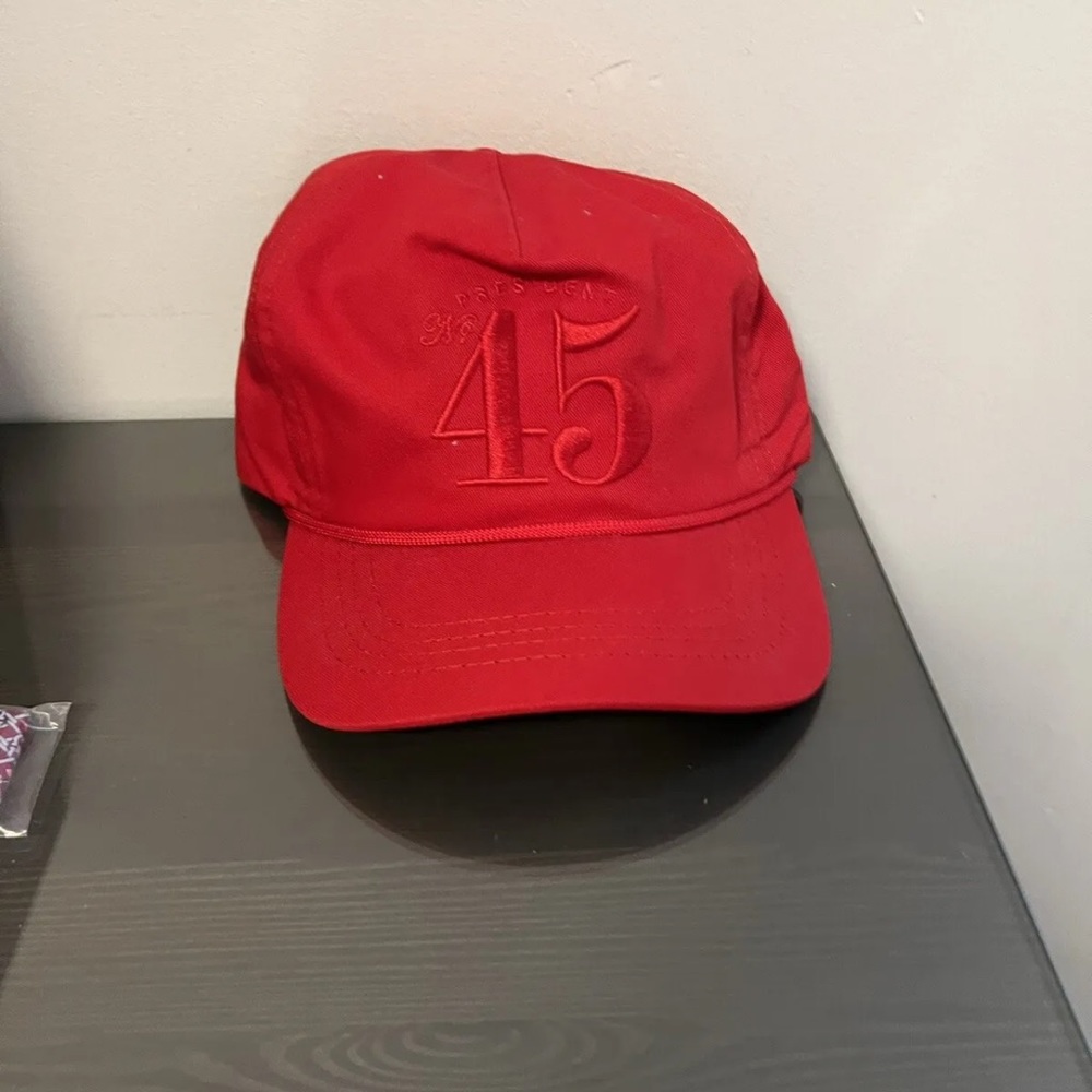 Authentic  Donald Trump Cali-Fame 45 Red Inauguration Maga Official Cap Hat Rare
